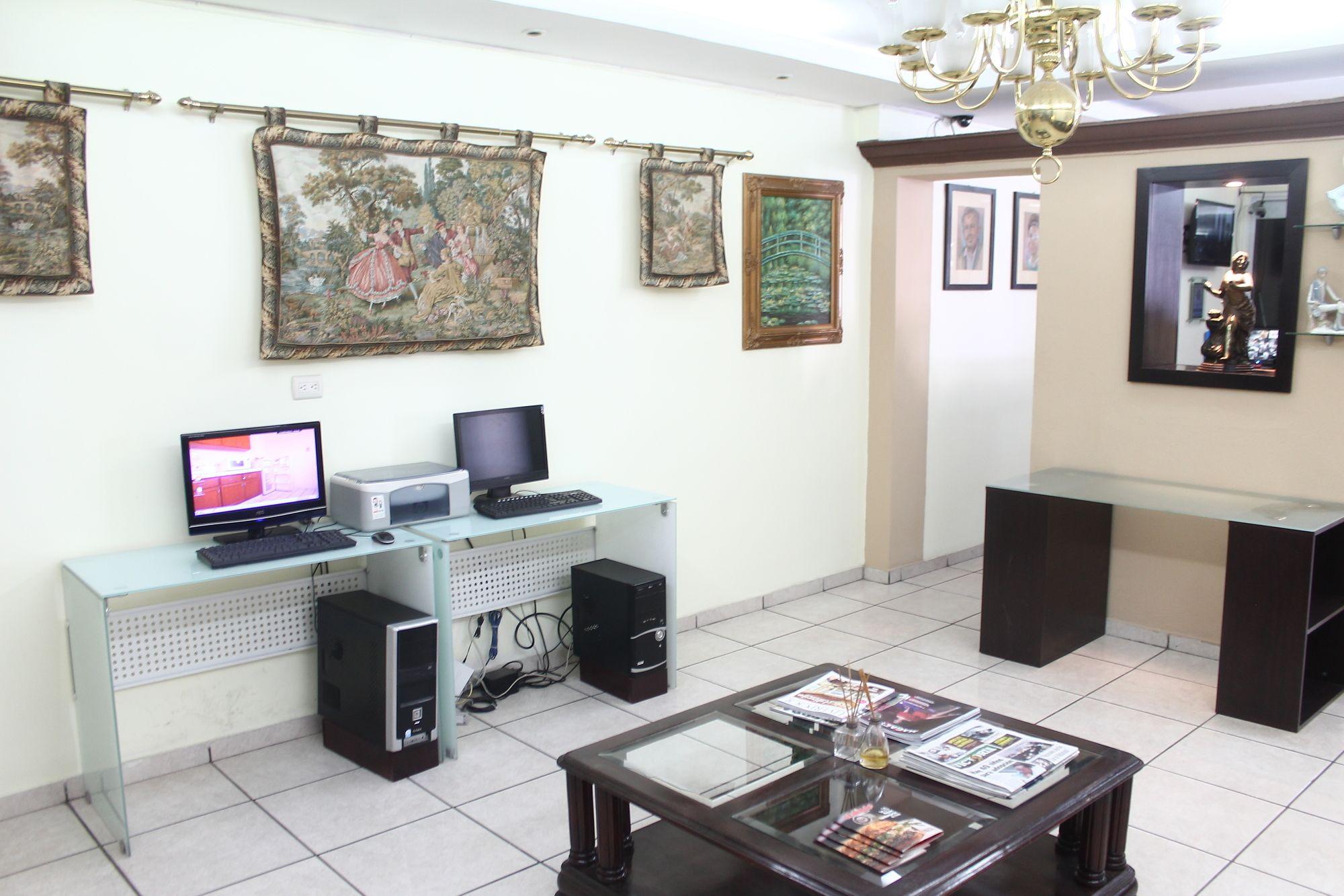 Hotel Rincon Real Suites Durango Kültér fotó