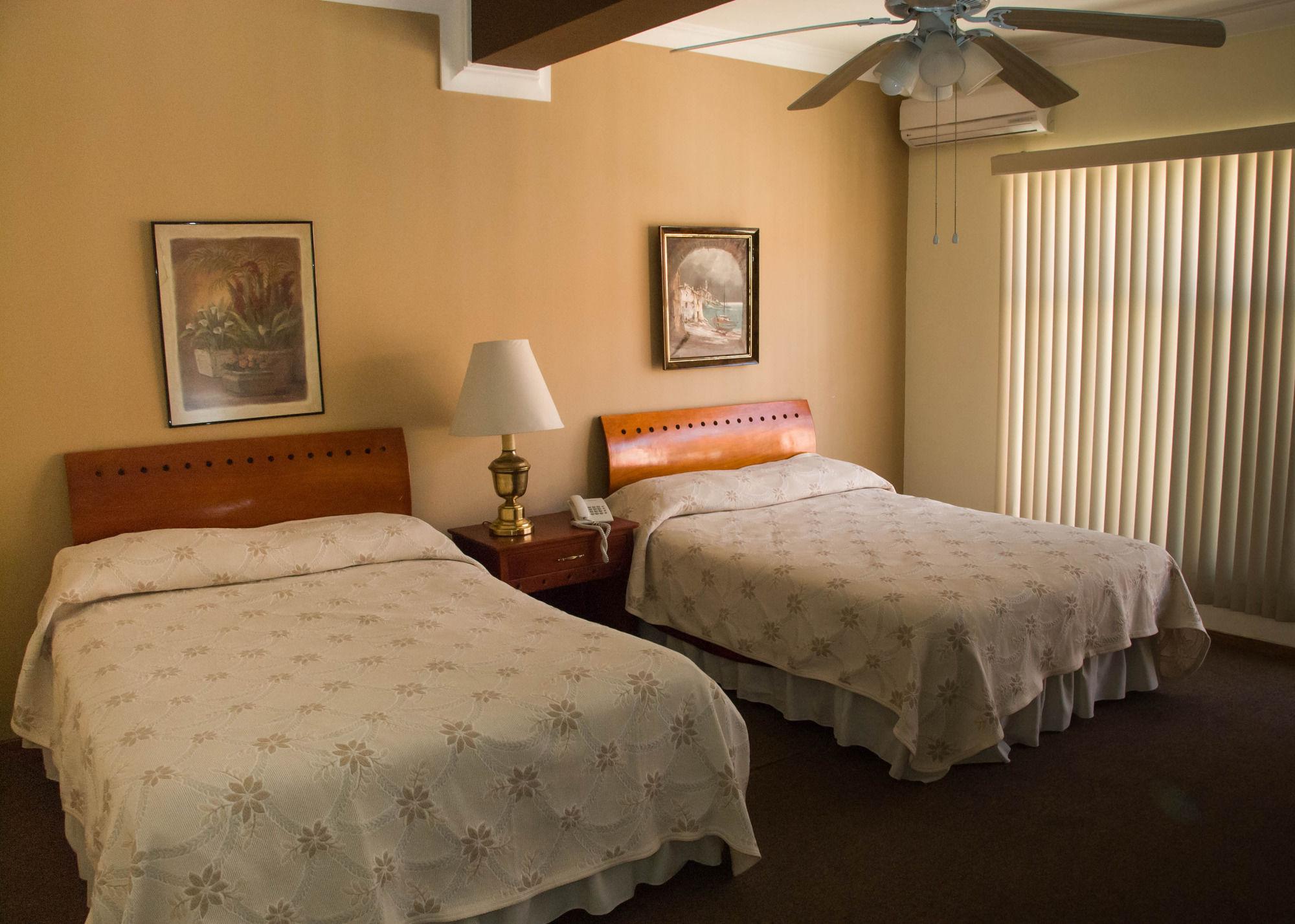 Hotel Rincon Real Suites Durango Kültér fotó