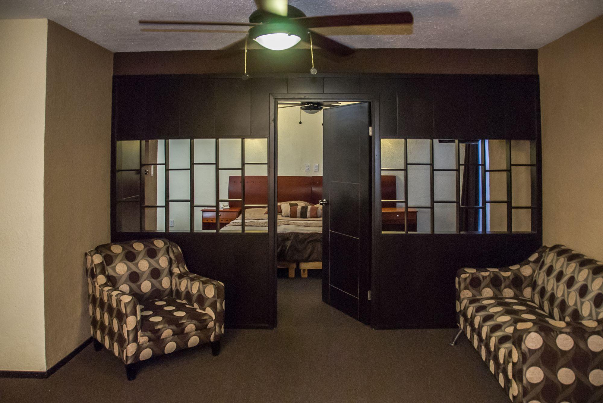 Hotel Rincon Real Suites Durango Kültér fotó