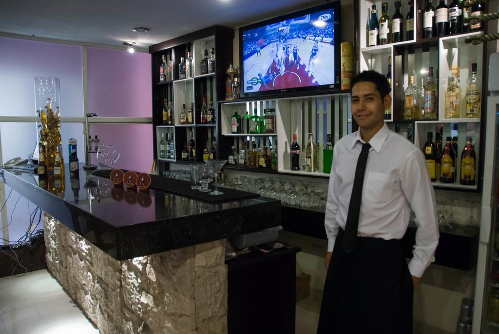 Hotel Rincon Real Suites Durango Kültér fotó