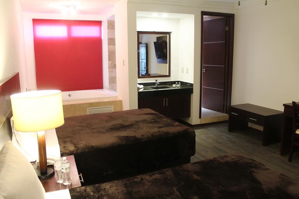 Hotel Rincon Real Suites Durango Kültér fotó