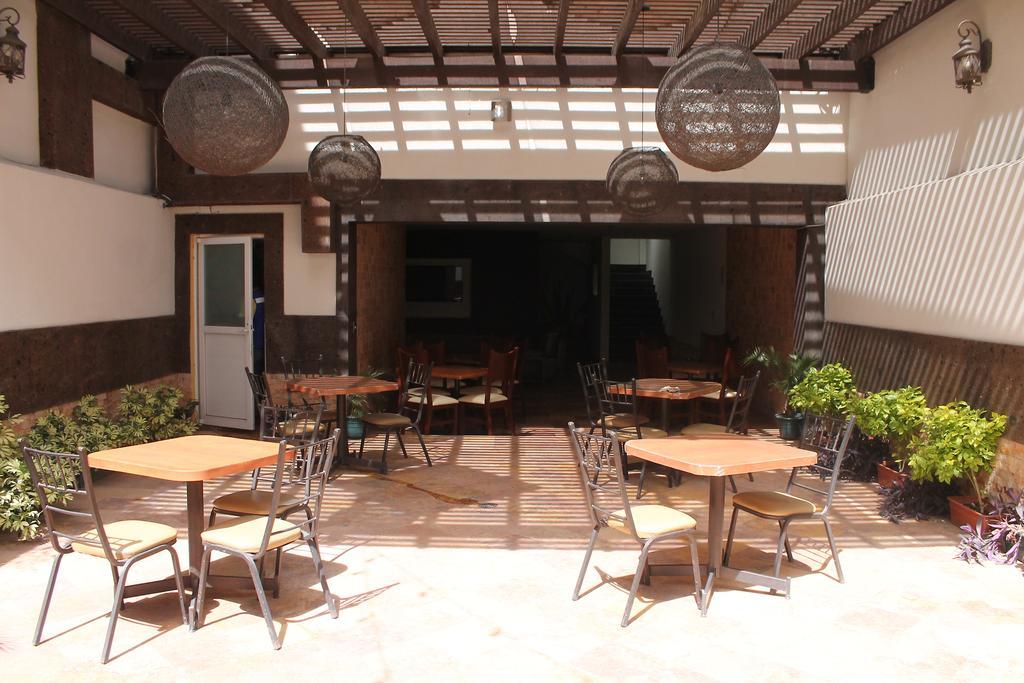 Hotel Rincon Real Suites Durango Kültér fotó