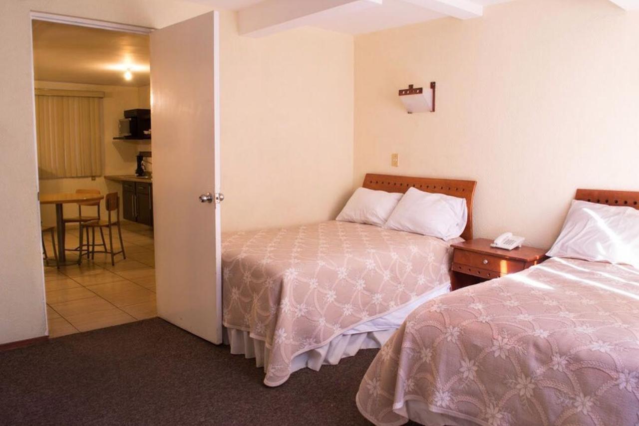 Hotel Rincon Real Suites Durango Kültér fotó