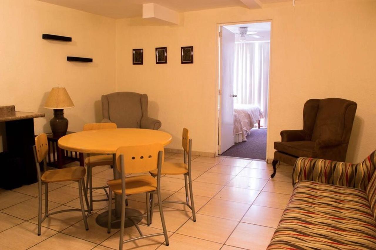 Hotel Rincon Real Suites Durango Kültér fotó